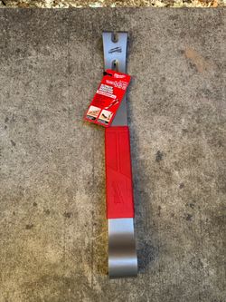 Milwaukee 15 in. Pry Bar