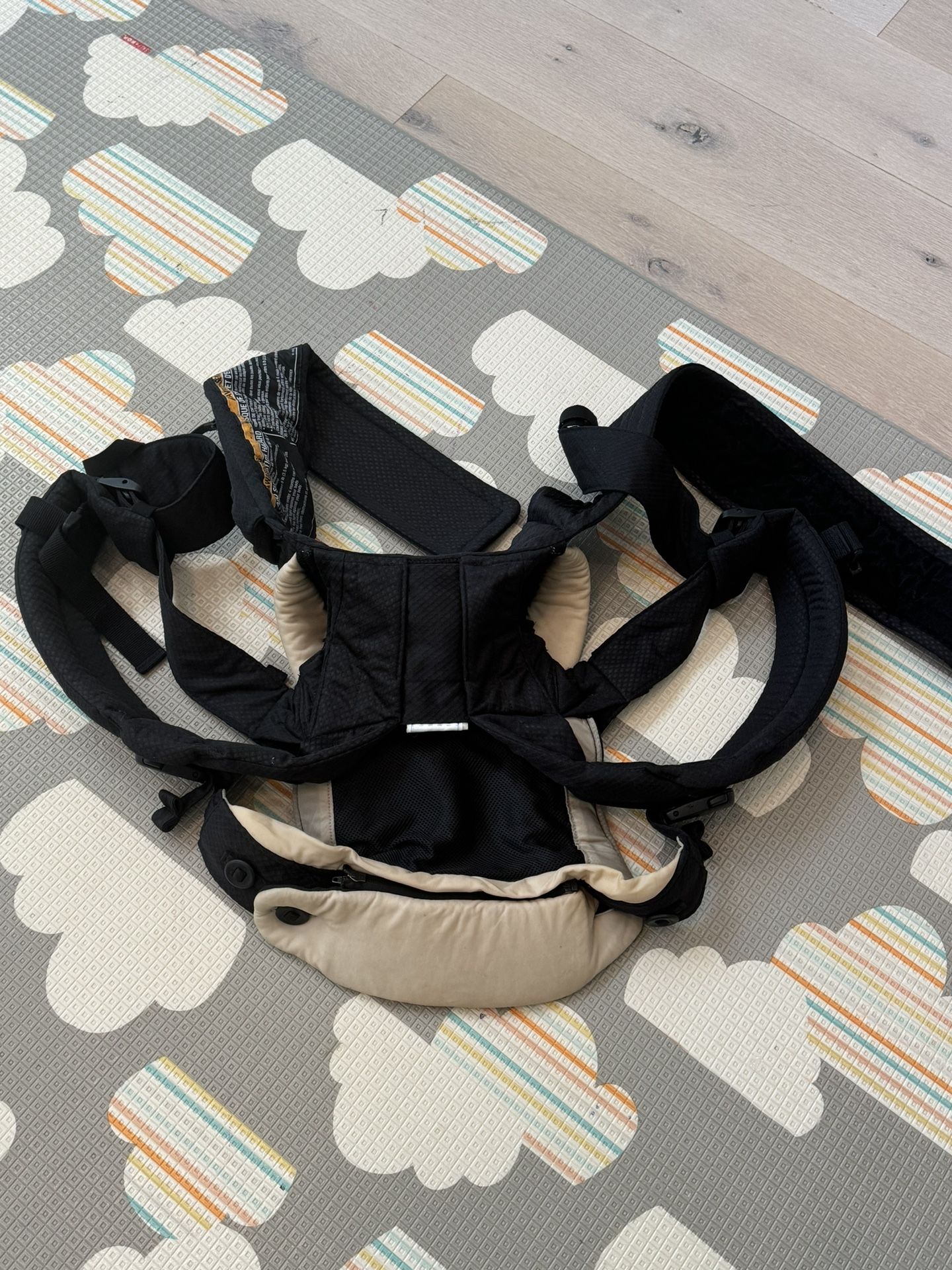 Nuna CUDL 4-in- baby carrier