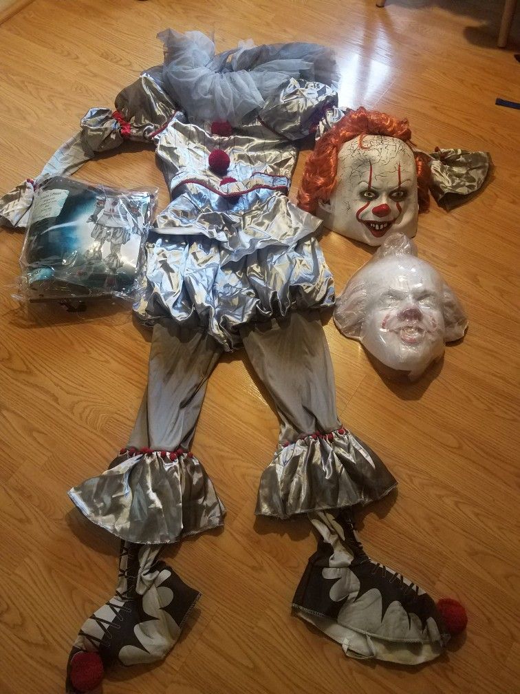 Pennywise Costume And Masks