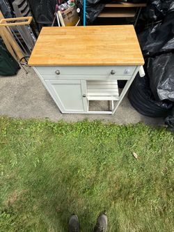 Rolling Kitchen Island