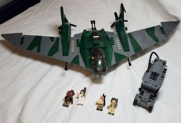 Lego set 7683 Indiana Jones Fight on the Flying Wing