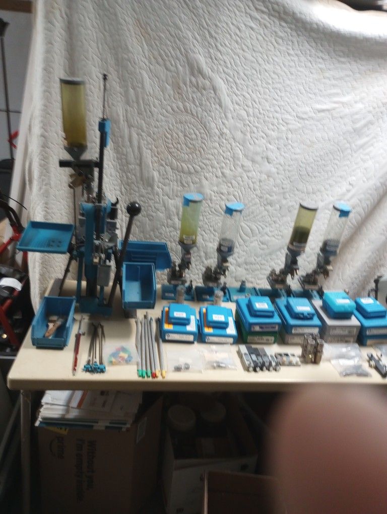 Dillon RL550B progressive reloader
