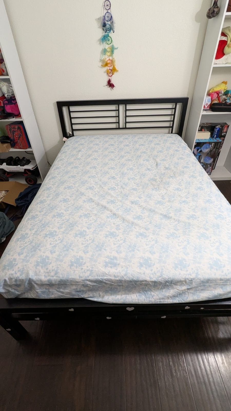 Full Bed Frame//mattress