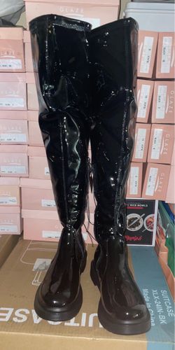 Wide-Width Boots for Sale (Firm Price) *ALL SIZES IN THE DESCRIPTION*