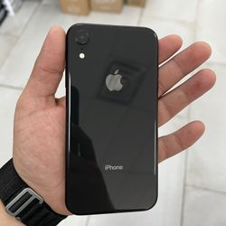 iPhone XR 64GB Factory Unlocked! $299 Cash Or Card!!
