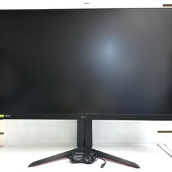 LG UltraGear 32GP83-B 32" G-Sync/Free Sync 165 Hz QHD HDR IPS Gaming Monitor