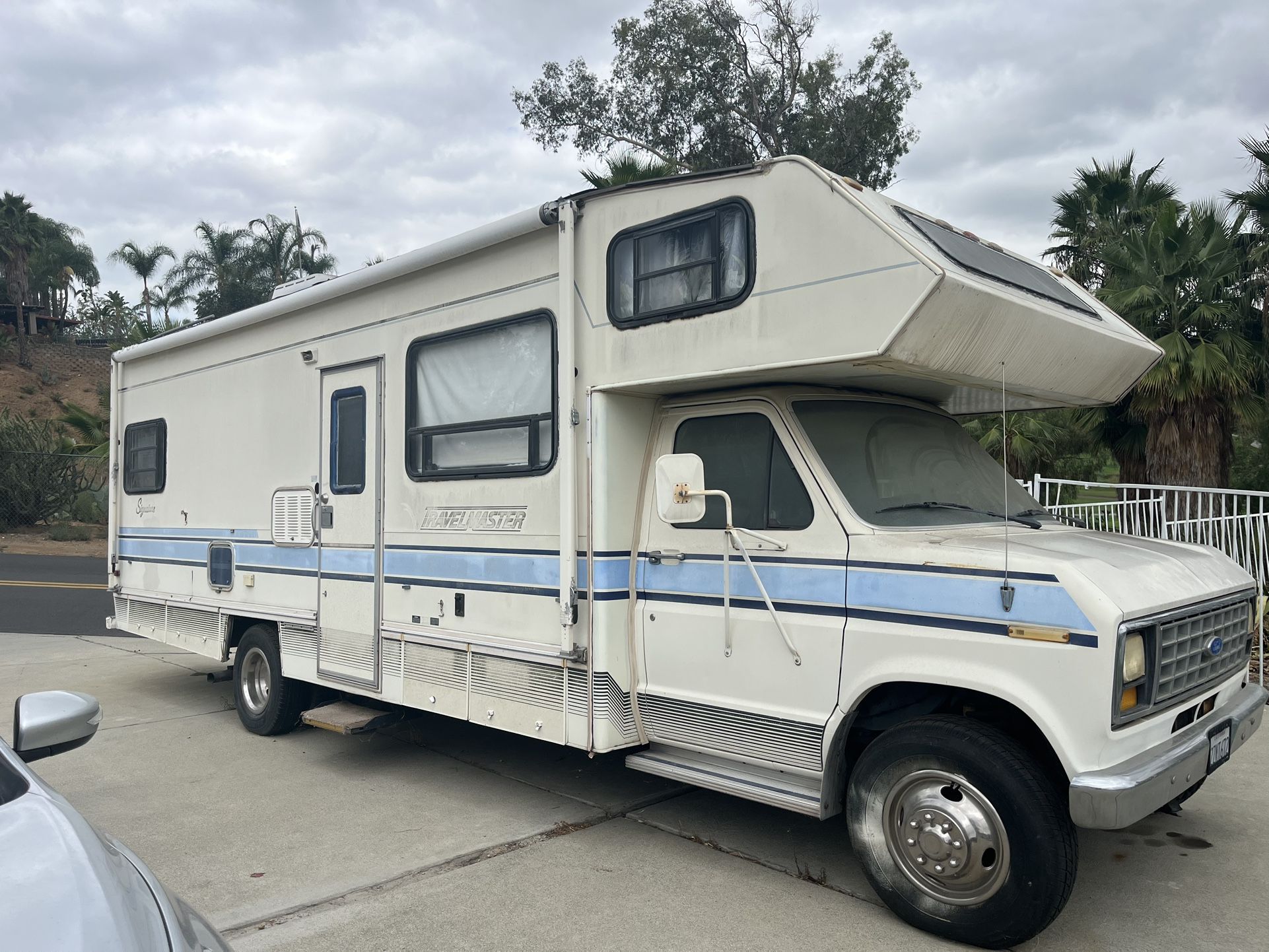 Ford Travel Master RV
