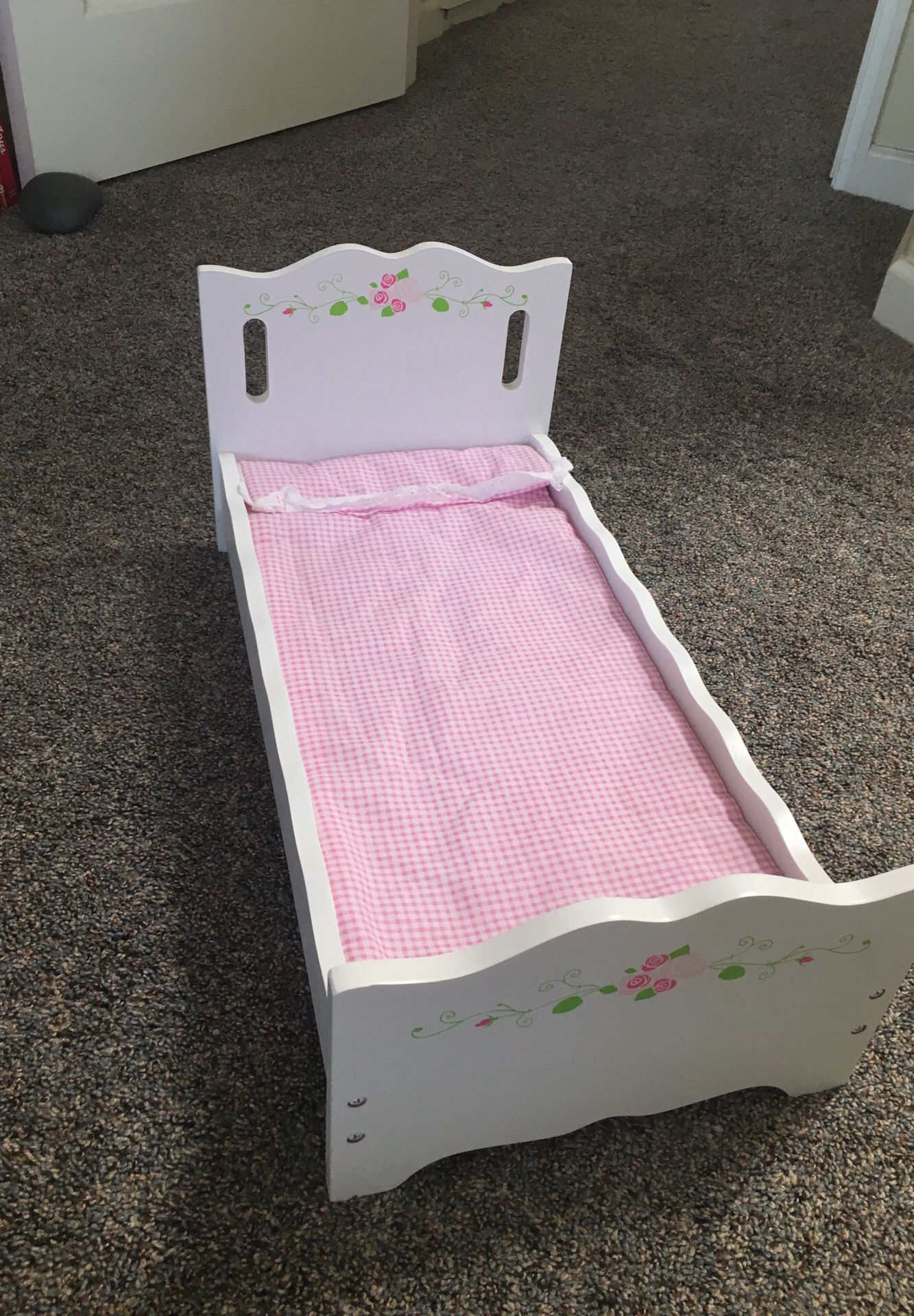 Doll bed