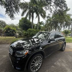 2018 Mercedes-Benz GLC 300