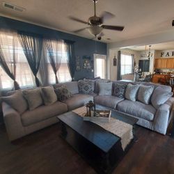 Livingroom Sectional 