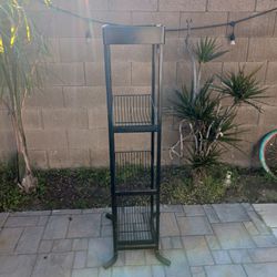 Only $40.00      OR Best Offer Great rack to organize a kitchen, garage, home office, or use to display merchandise.  Black metal frame. Wire Shelves.