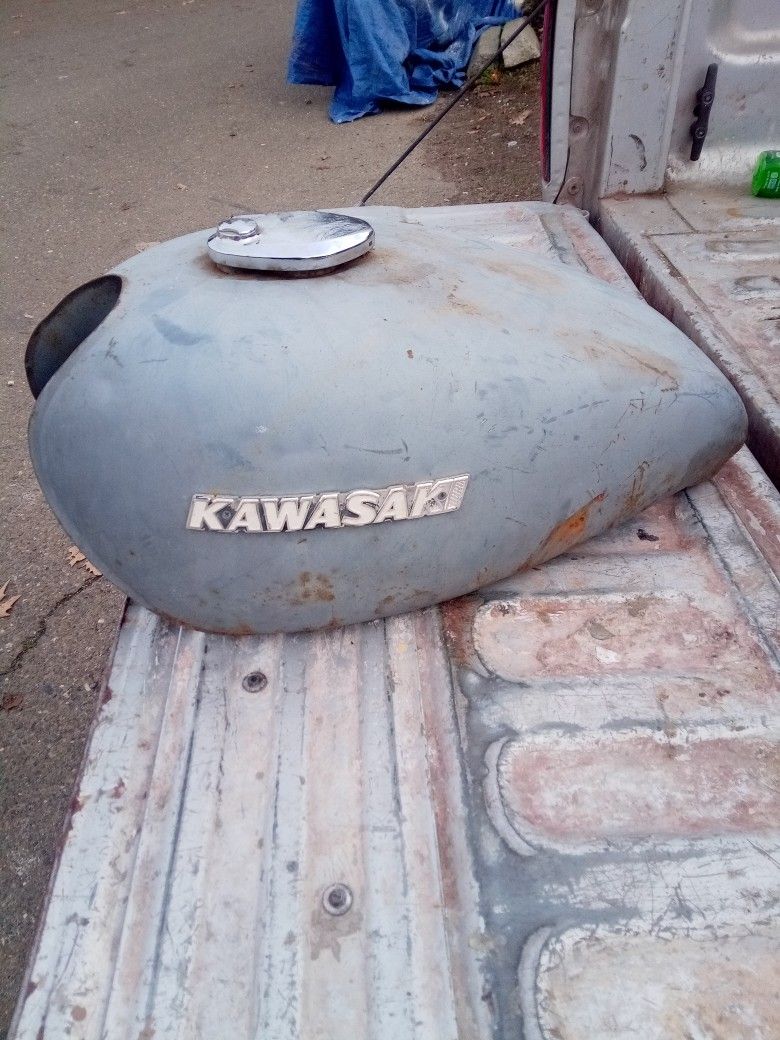 Kawasaki kZ Gas Tank 