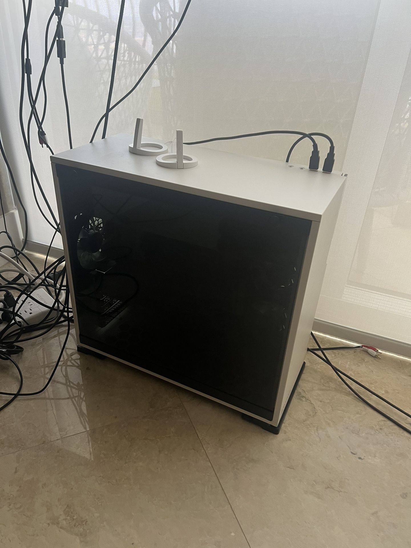 Gaming PC: 3080 Ti FE, Ryzen 5 5600X, 16GB RAM, 1TB NVMe SSD - Ready to Game!