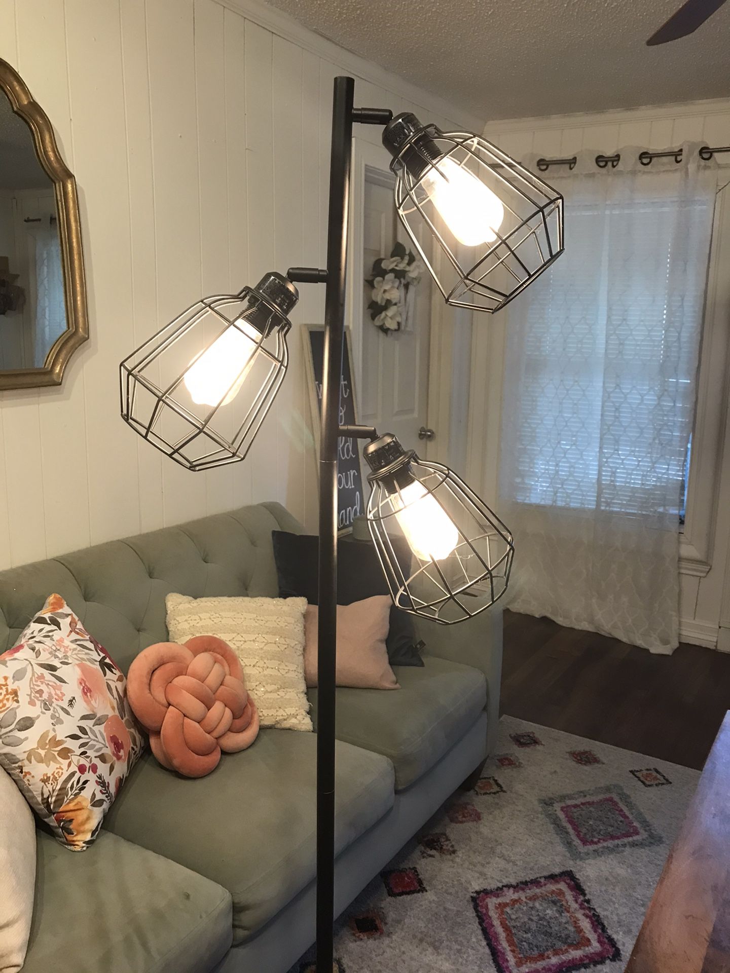 Industrial floor lamp with Edison bulbs