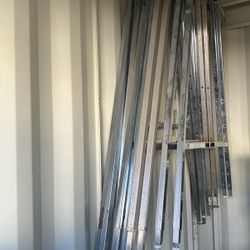 Round Adjustable Clothing Racks 