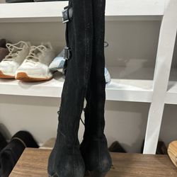 Woman’s Boots Heels 