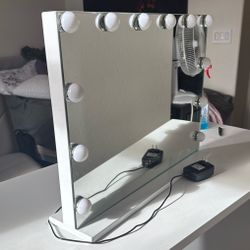 led mirror 