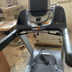 PRECOR Running Professional Model  TRM 885