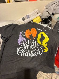 Women’s extra large Halloween shirt