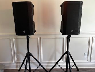 x2 Mackie THUMP 12BSTs (Loudspeakers + Stands + Cables)