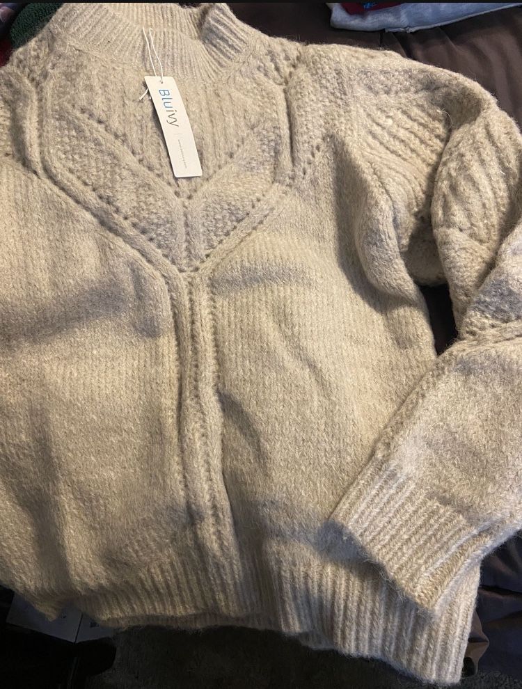 Bluivy Sweater (NEW)