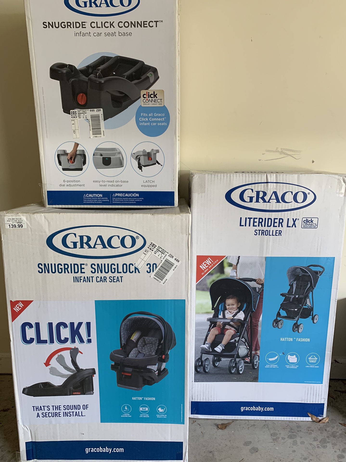 BRAND NEW Graco stroller, car set, additional car seat base