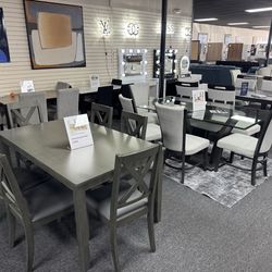 Dining Table Set. 🚚WE DELIVER🚚