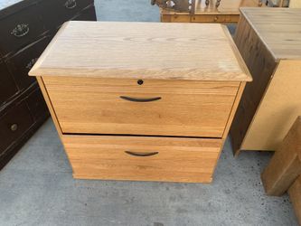 Locking dresser / filing cabinet