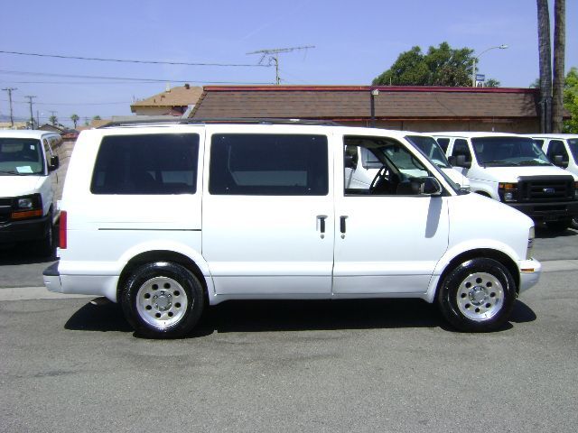 2005 Chevrolet Astro Van