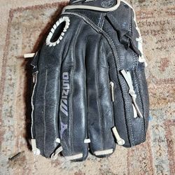 Baseball Glove 