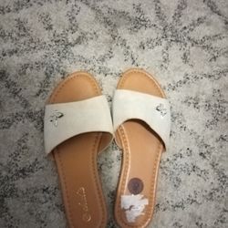 Flat Sandals 