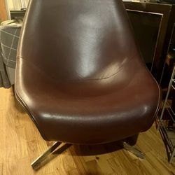 Mariani leather oyster chair Mod MCM Eames DWR Design Within Reach