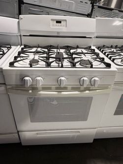 Kenmore white 5 burner range stove