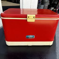Vintage 1970s Retro Red Thermos Brand Metal Ice Chest Cooler Bottle Opener