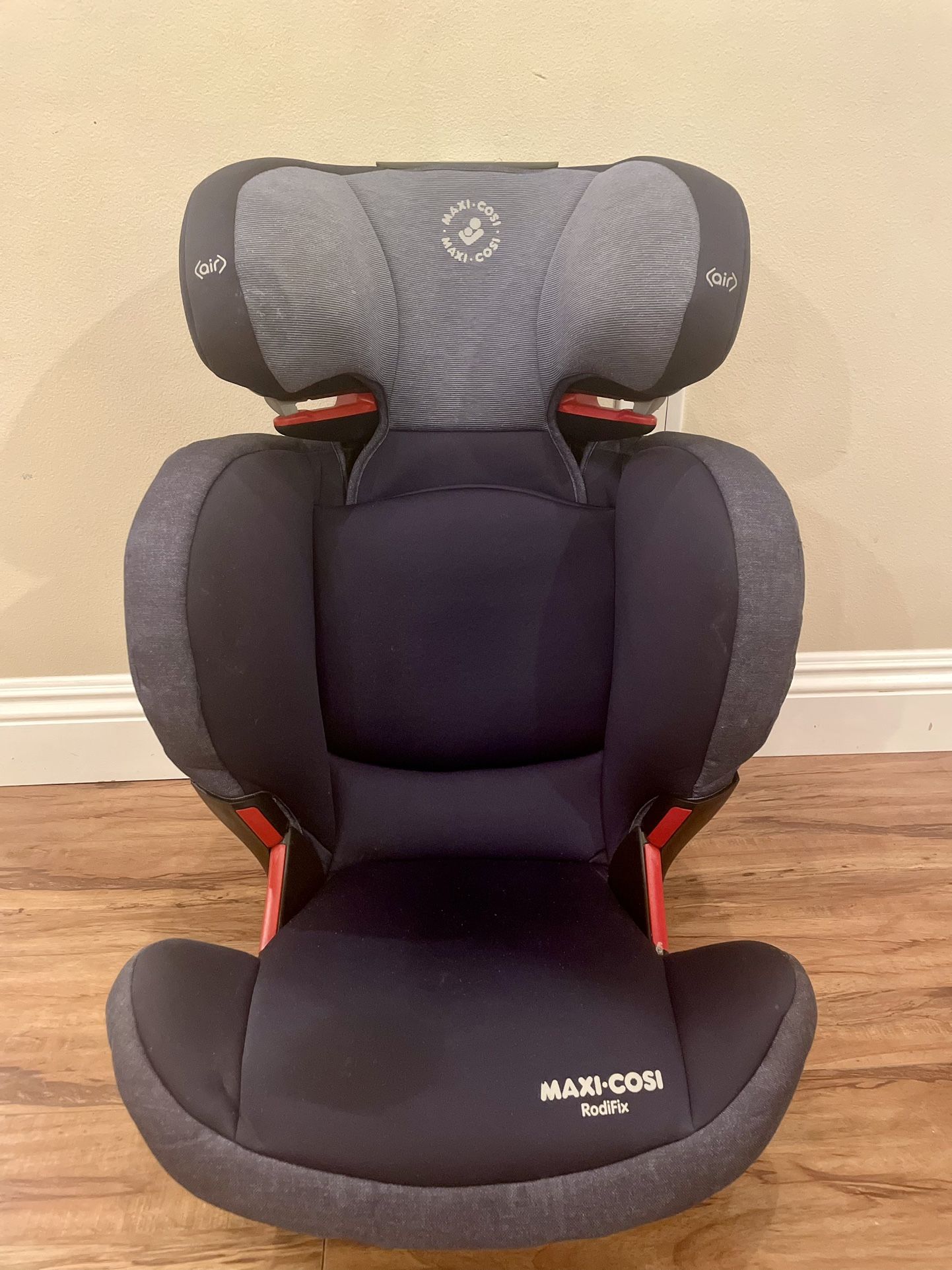 Maxi Cosi Booster Seat