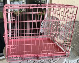 Dog Pet Cage Pink in great condition Length 24” Height 19” Width 16 1/2”