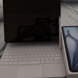 2025 IPad Air 13" M3 128gb + Apple - Magic Keyboard + Apple Pencil Pro