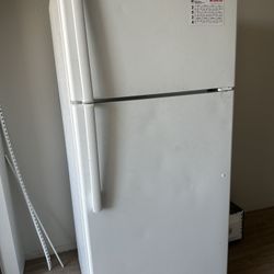 GE refrigerator 30”W X 6’ H