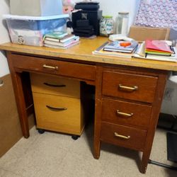 Desk And Filing Cabinet 