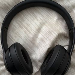 Beats Solo 3 Headphones