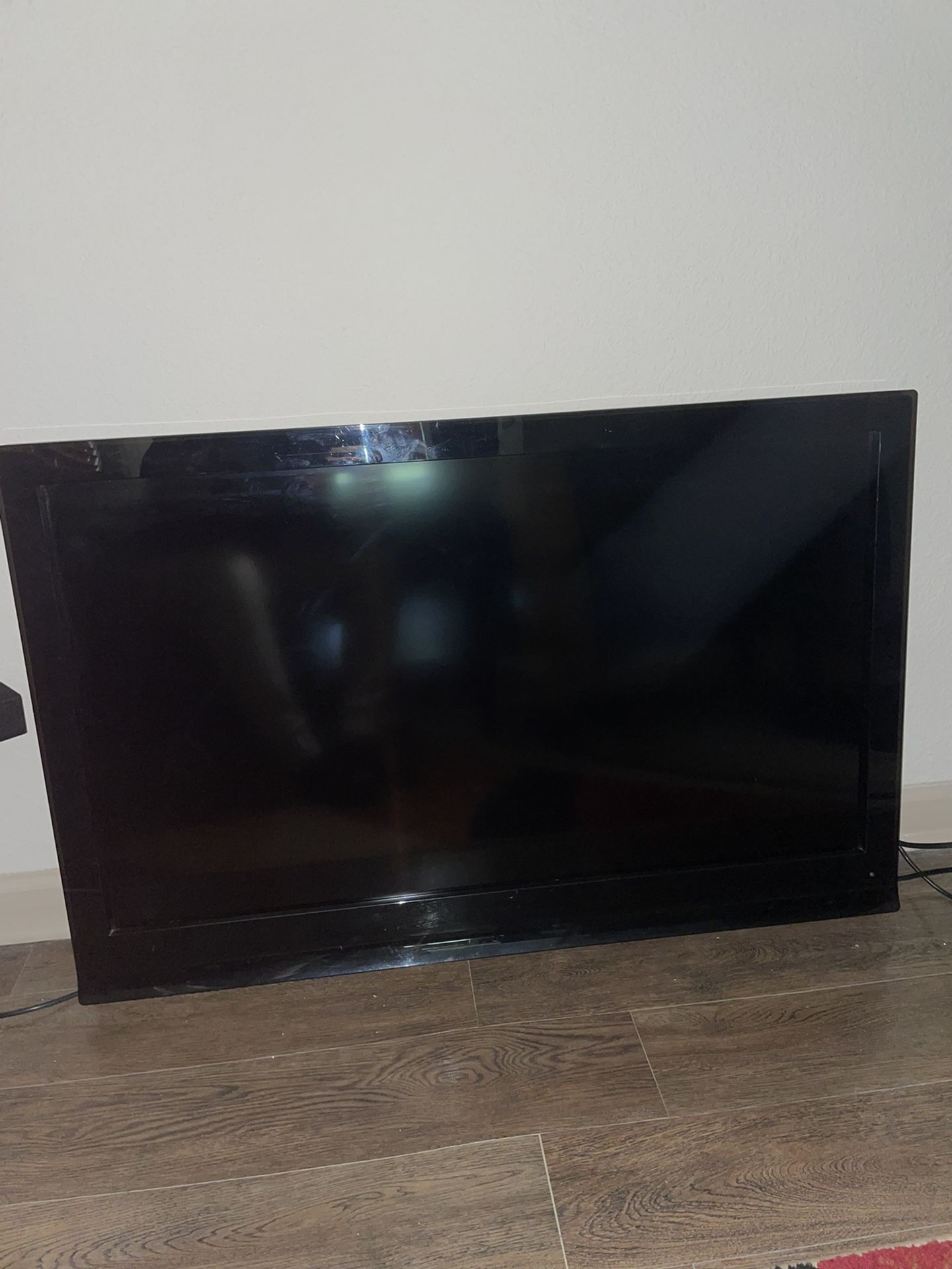 Insignia 42” 1080p LCD TV 