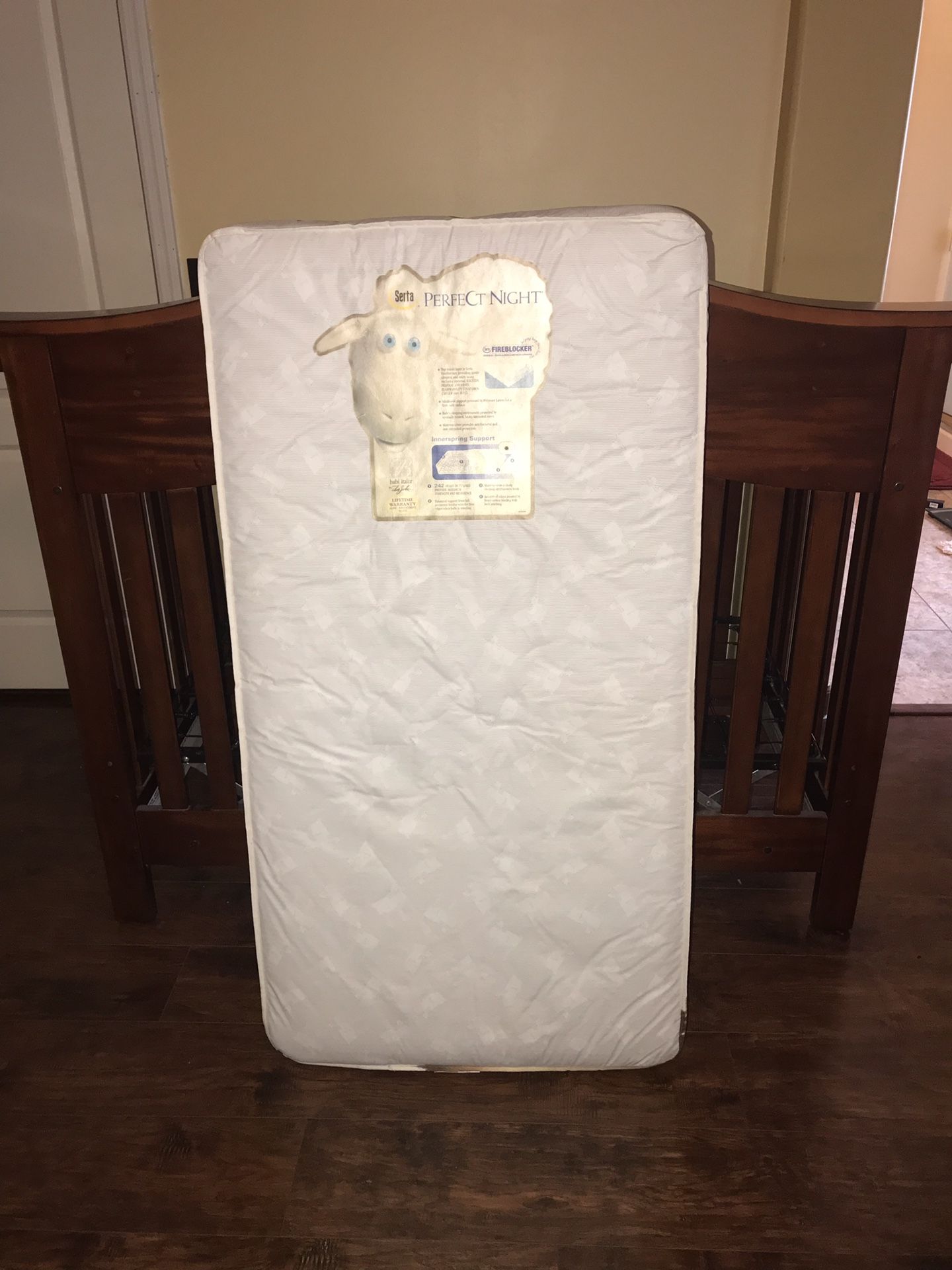 Baby Caché 4 in 1 Lifetime Crib for Sale in Phoenix, AZ OfferUp