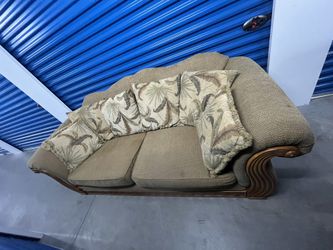 Immaculate - Victorian Style Sofa