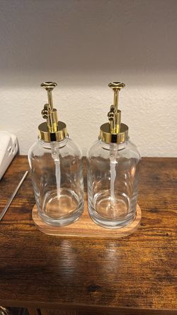 Clear Glass Syrup Dispenser Set with Gold Pumps