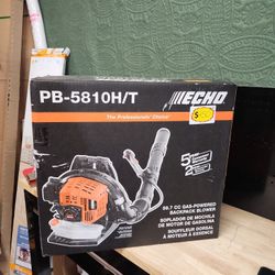 ECHO
200 MPH 700 CFM 59.7 cc Gas Low Exhaust Emission Engine Backpack Leaf Blower with Tube-Mounted Throttle