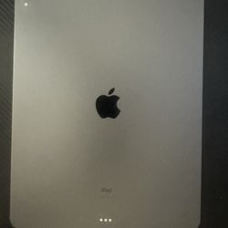 iPad Pro 12.9” (3rd Gen) + Magic Keyboard – Space Gray – Excellent Condition✨