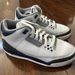 Jordan 3 Midnight Size 6.5Y