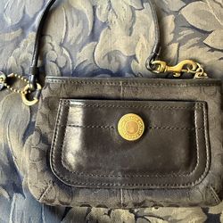 Coach Y2K vintage wristlet
