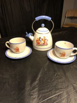Winnie the Pooh Tea Kettle set