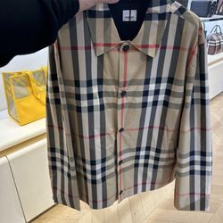 New Burberry Wind Breaker Size Large $1,795 Cash Only 